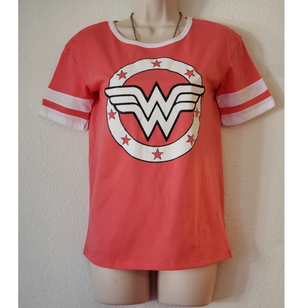 🆕️ DC's Coral Color Wonder Women T-Shirt Size: XS